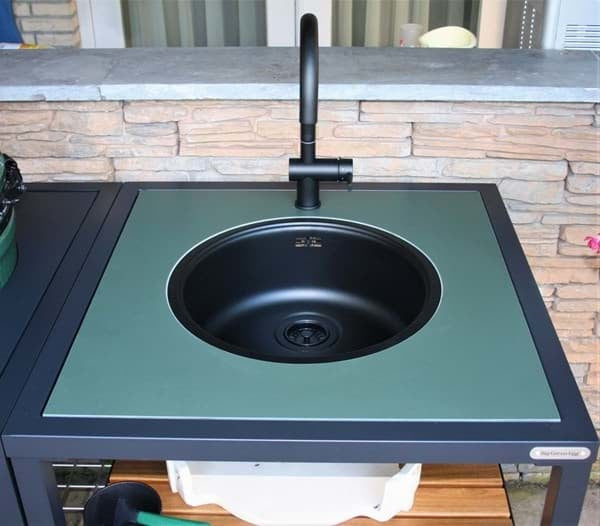 Big Green Egg Dekton Feroe Groen met uitsparing voor kraan en wasbak